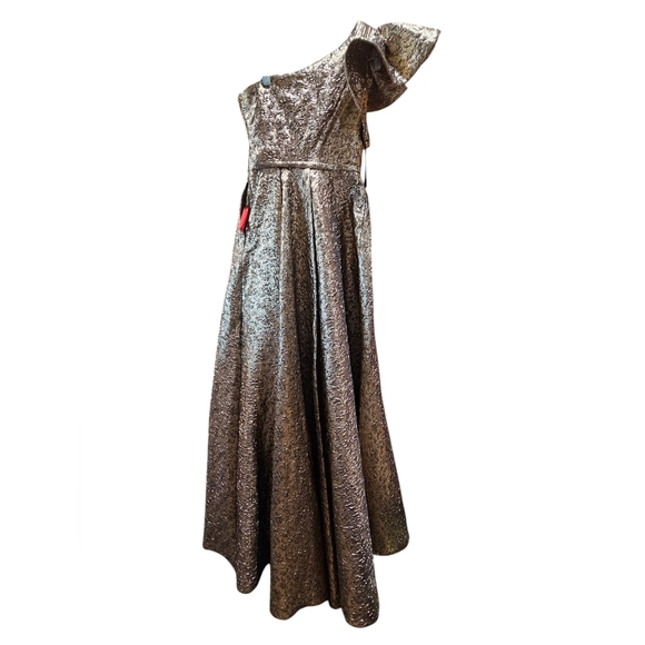 Mac Duggal 67297 1-Shoulder Metallic Ballgown In Ant. Brze Size 2 NWT MSRP $598 - Picture 7 of 14